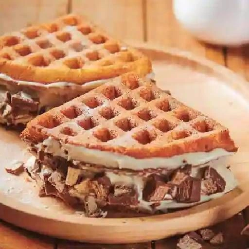 Crispy Kit Kat Waffle